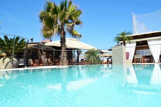 Lungomare Hotel 3*