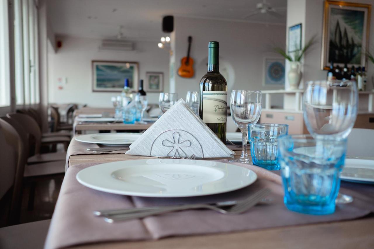 Hotel Lungomare Cattolica