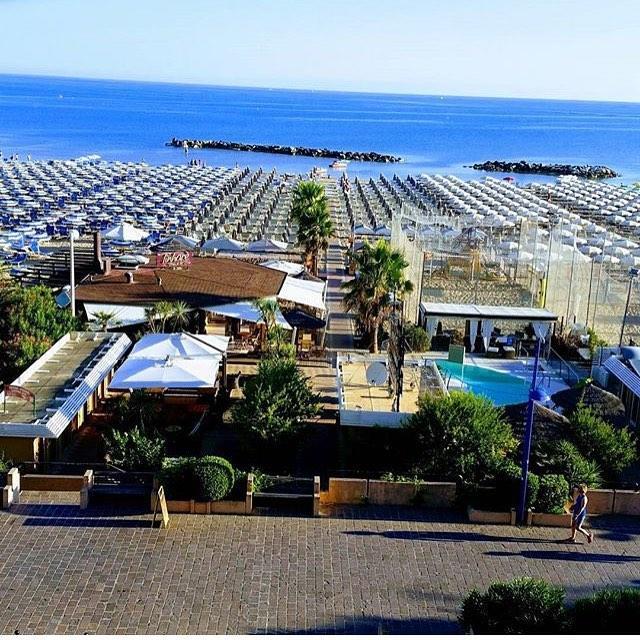 Hotel Lungomare 3*