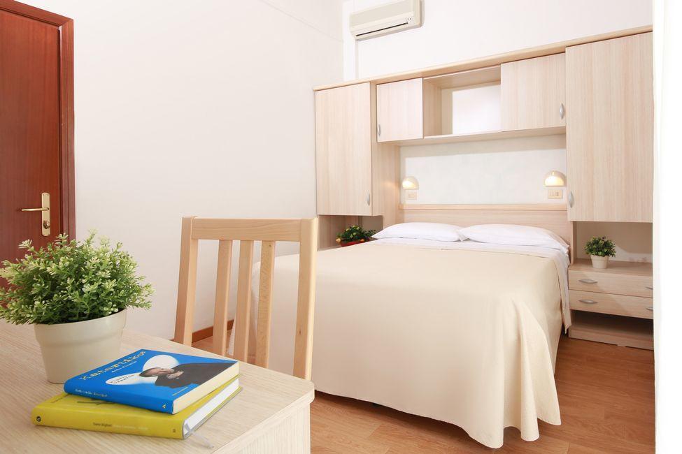 Lungomare Hotel 3*